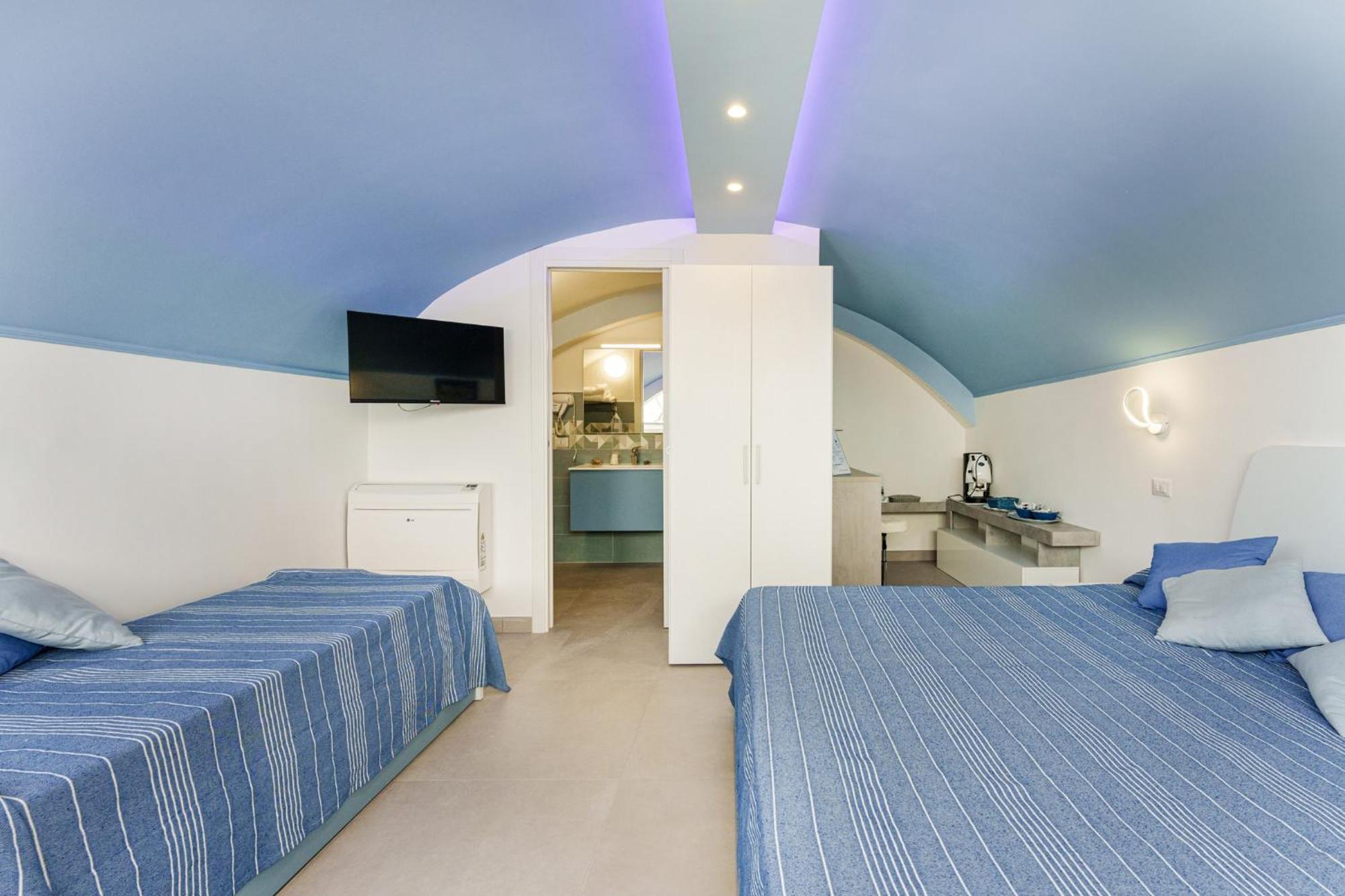 Le Rondinelle Rooms 普罗奇达 外观 照片