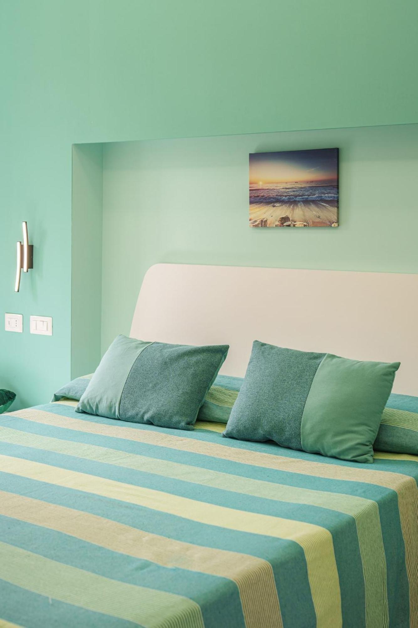 Le Rondinelle Rooms 普罗奇达 外观 照片