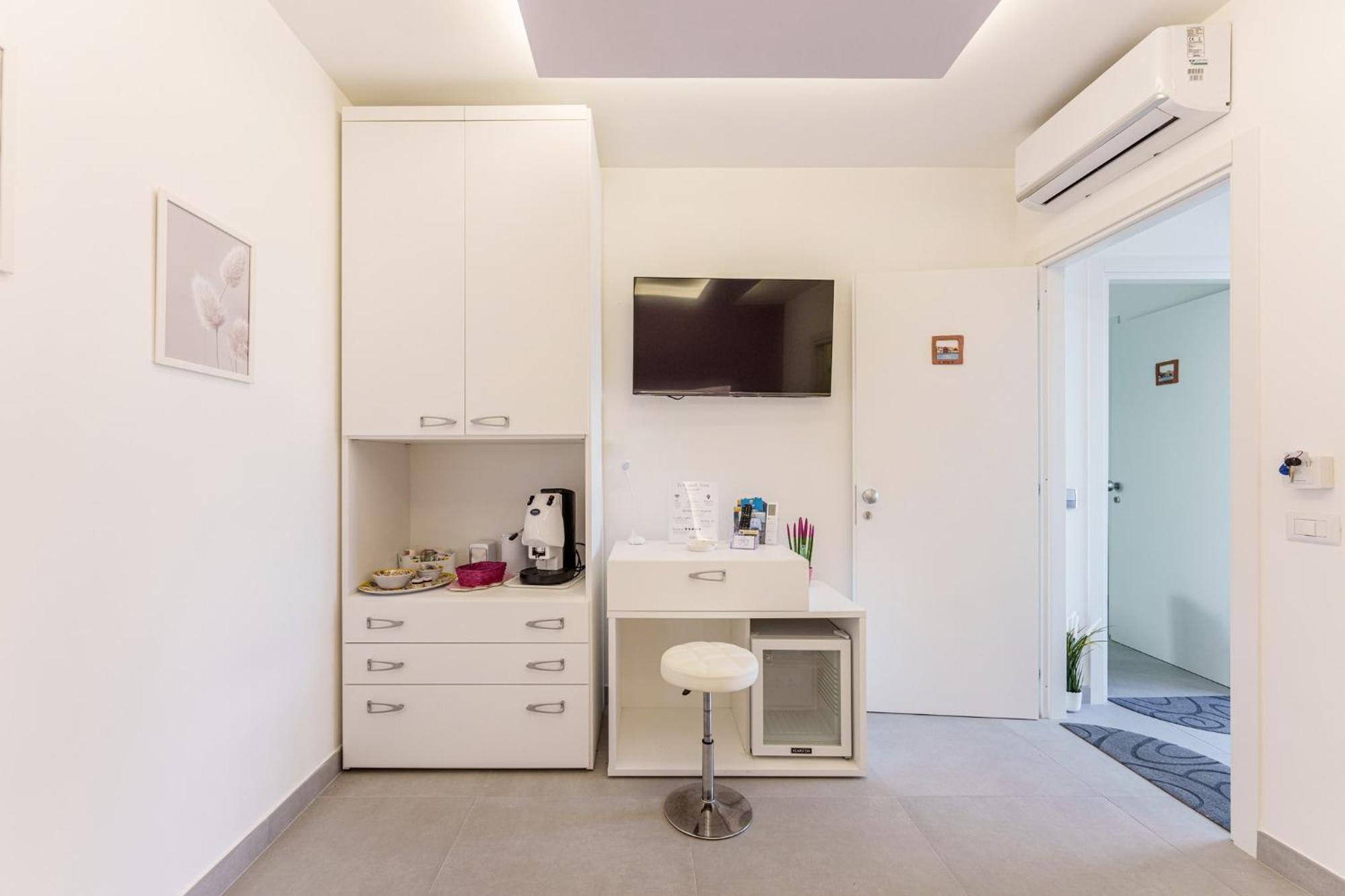 Le Rondinelle Rooms 普罗奇达 外观 照片